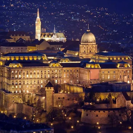 Harmony Near Opera Δωμάτια σε οικογενειακή κατοικία