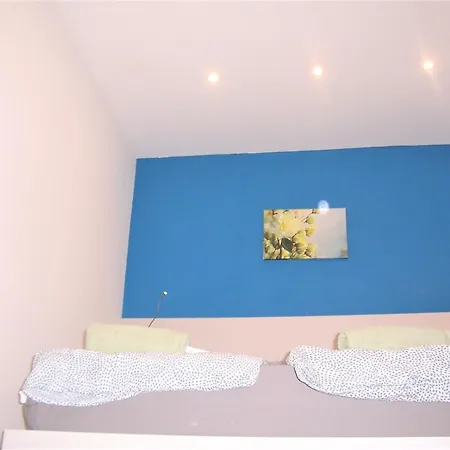 Harmony Near Opera Δωμάτια σε οικογενειακή κατοικία